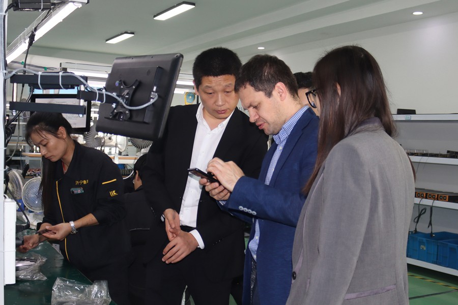 亚洲精品久久一区二区三区