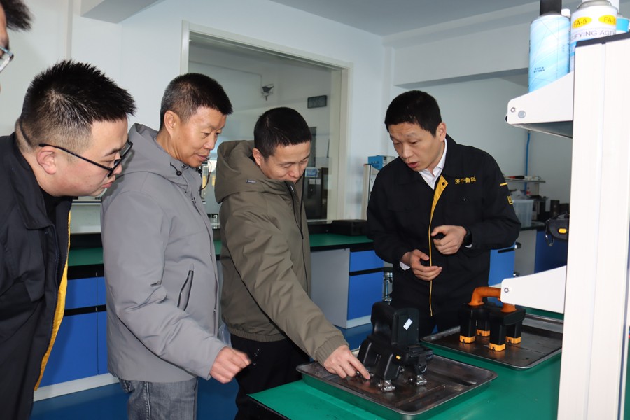 亚洲精品久久一区二区三区