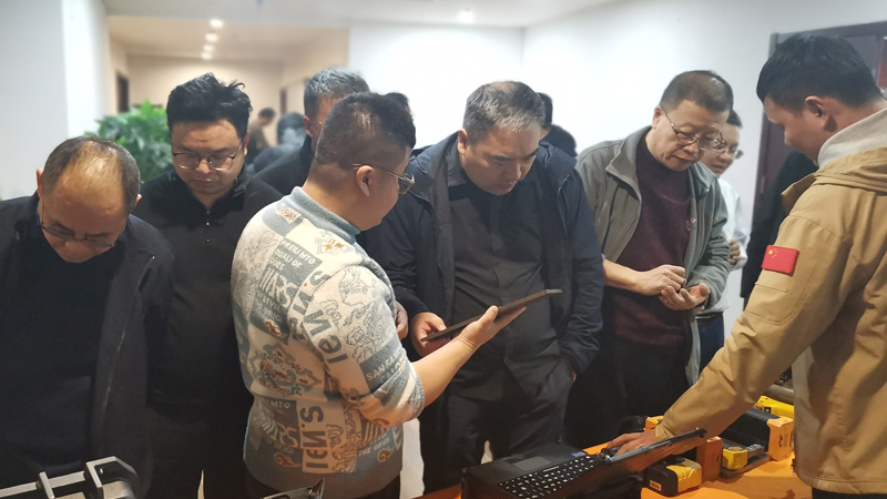 亚洲精品久久一区二区三区