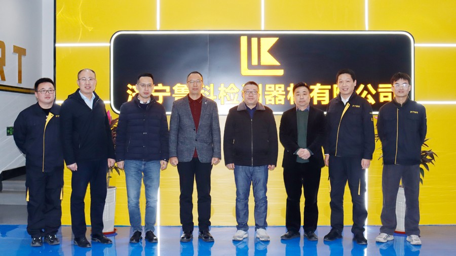 亚洲精品久久一区二区三区