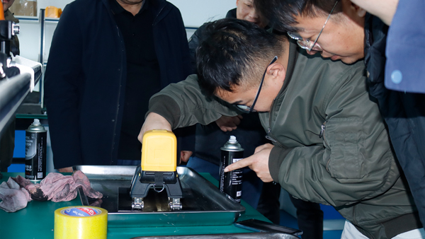 亚洲精品久久一区二区三区