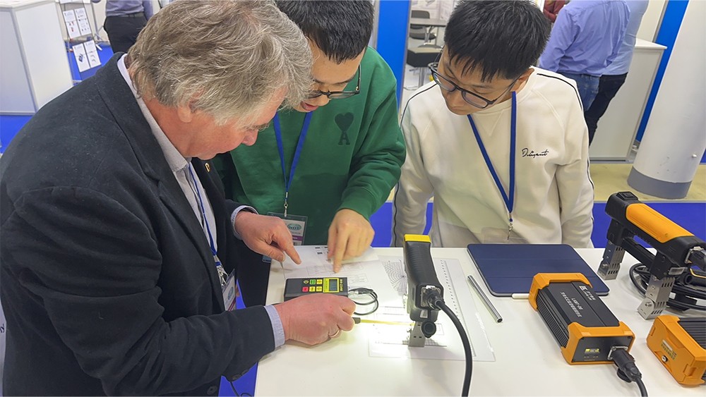 亚洲精品久久一区二区三区