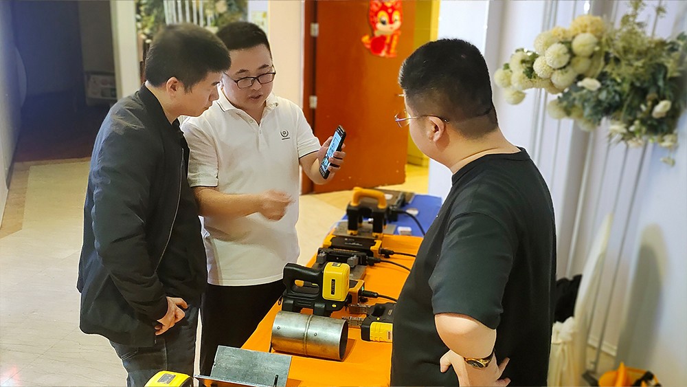 亚洲精品久久一区二区三区