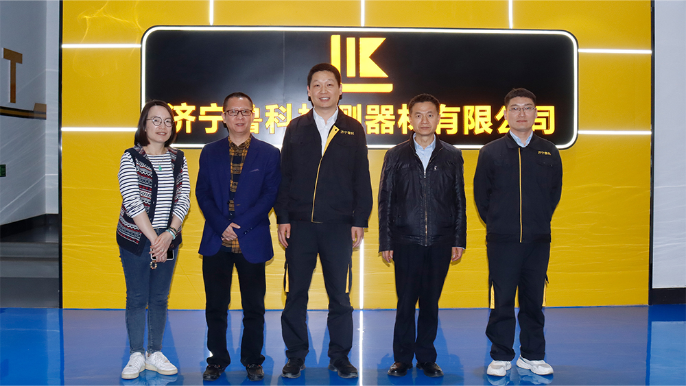 亚洲精品久久一区二区三区