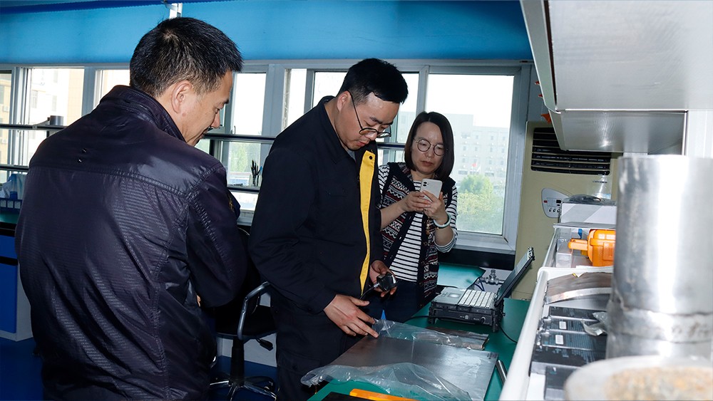 亚洲精品久久一区二区三区