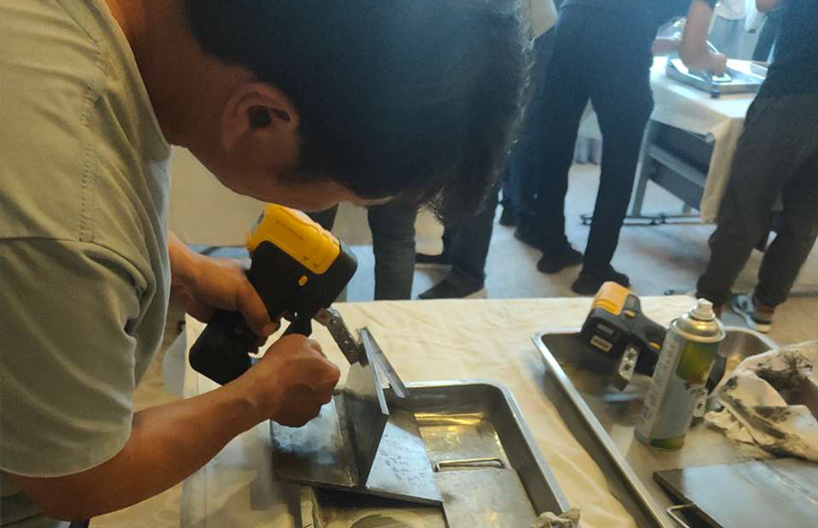 亚洲精品久久一区二区三区