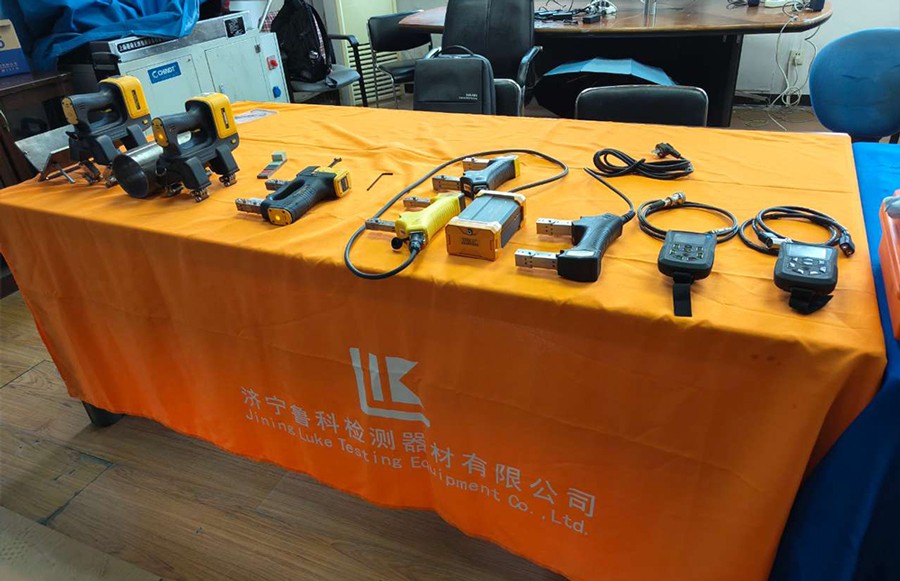 亚洲精品久久一区二区三区