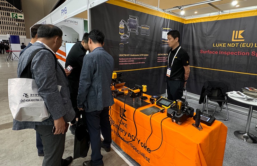 亚洲精品久久一区二区三区