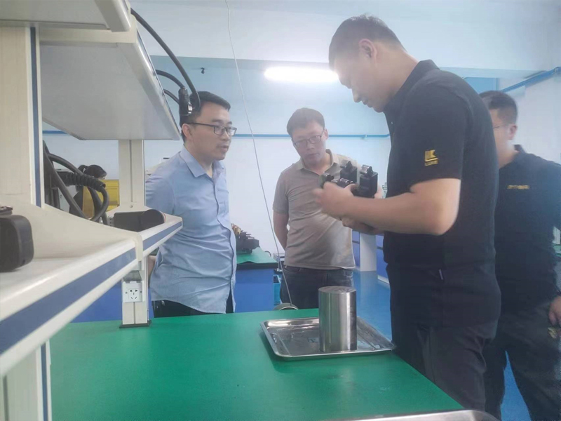 亚洲精品久久一区二区三区