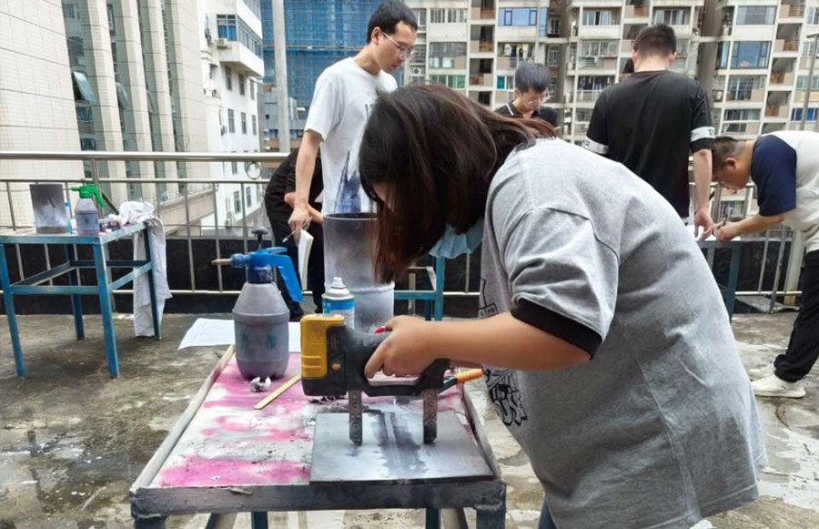 亚洲精品久久一区二区三区