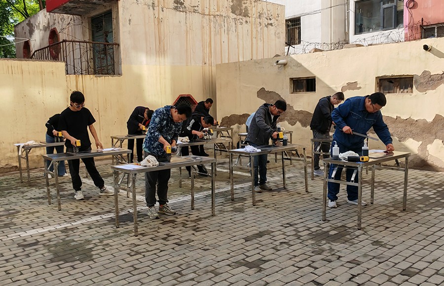 亚洲精品久久一区二区三区