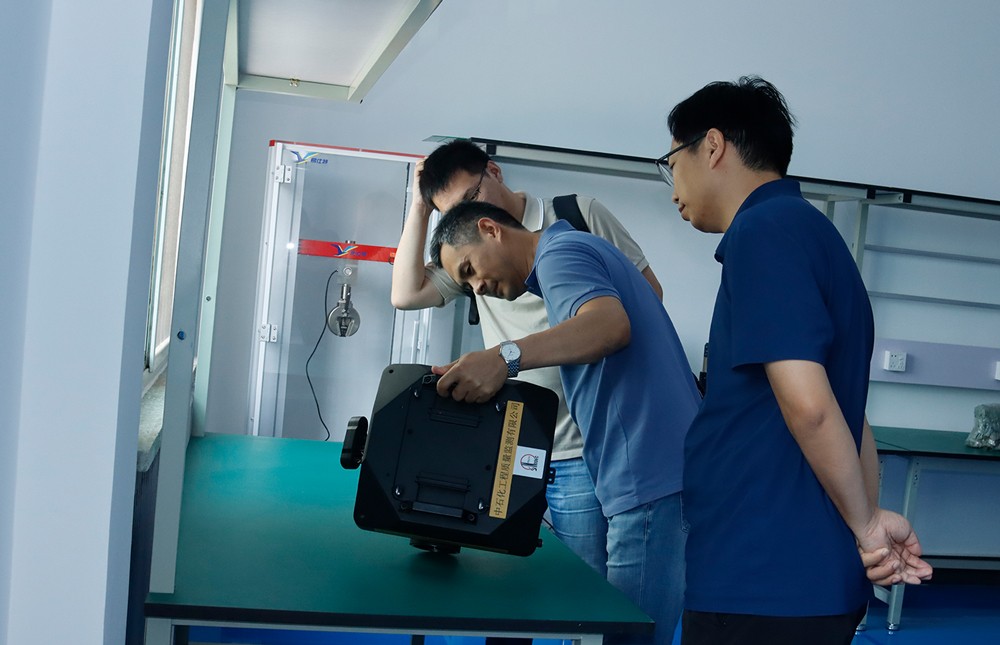 亚洲精品久久一区二区三区