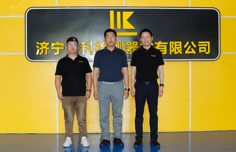 亚洲精品久久一区二区三区