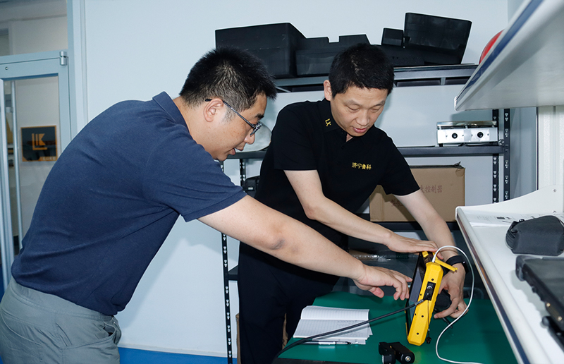 亚洲精品久久一区二区三区