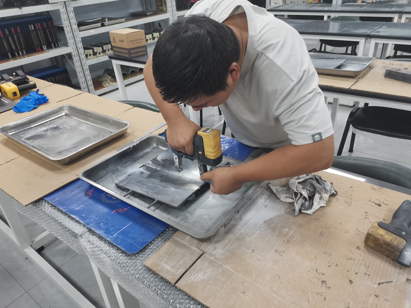 亚洲精品久久一区二区三区