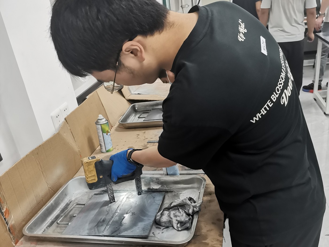 亚洲精品久久一区二区三区