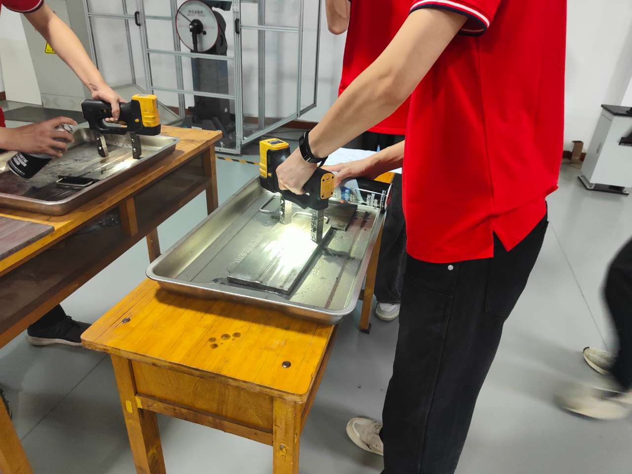 亚洲精品久久一区二区三区