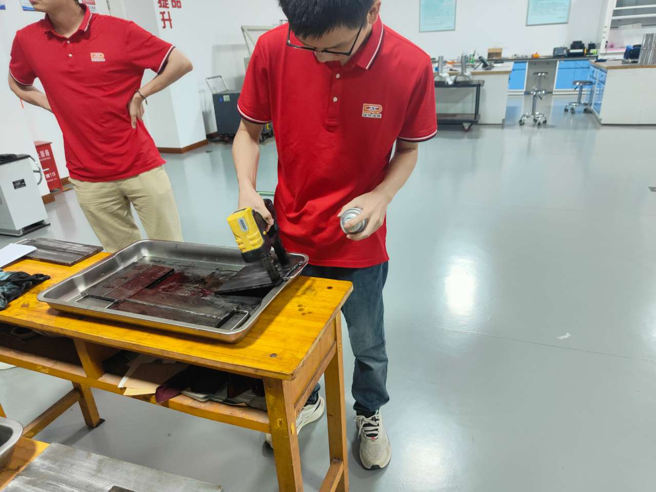 亚洲精品久久一区二区三区