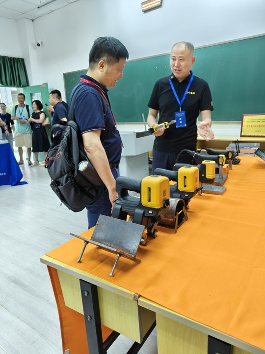 亚洲精品久久一区二区三区