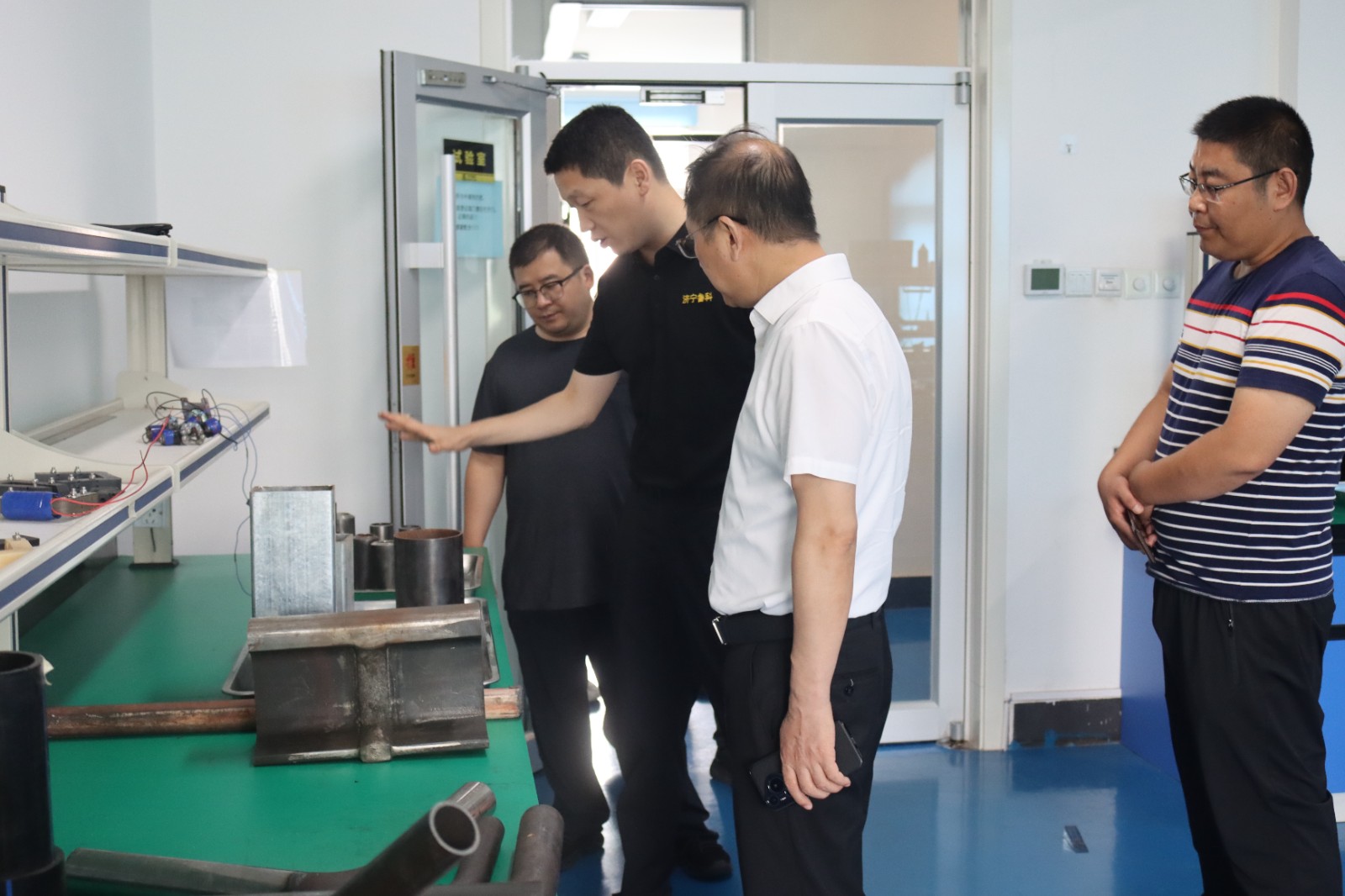 亚洲精品久久一区二区三区