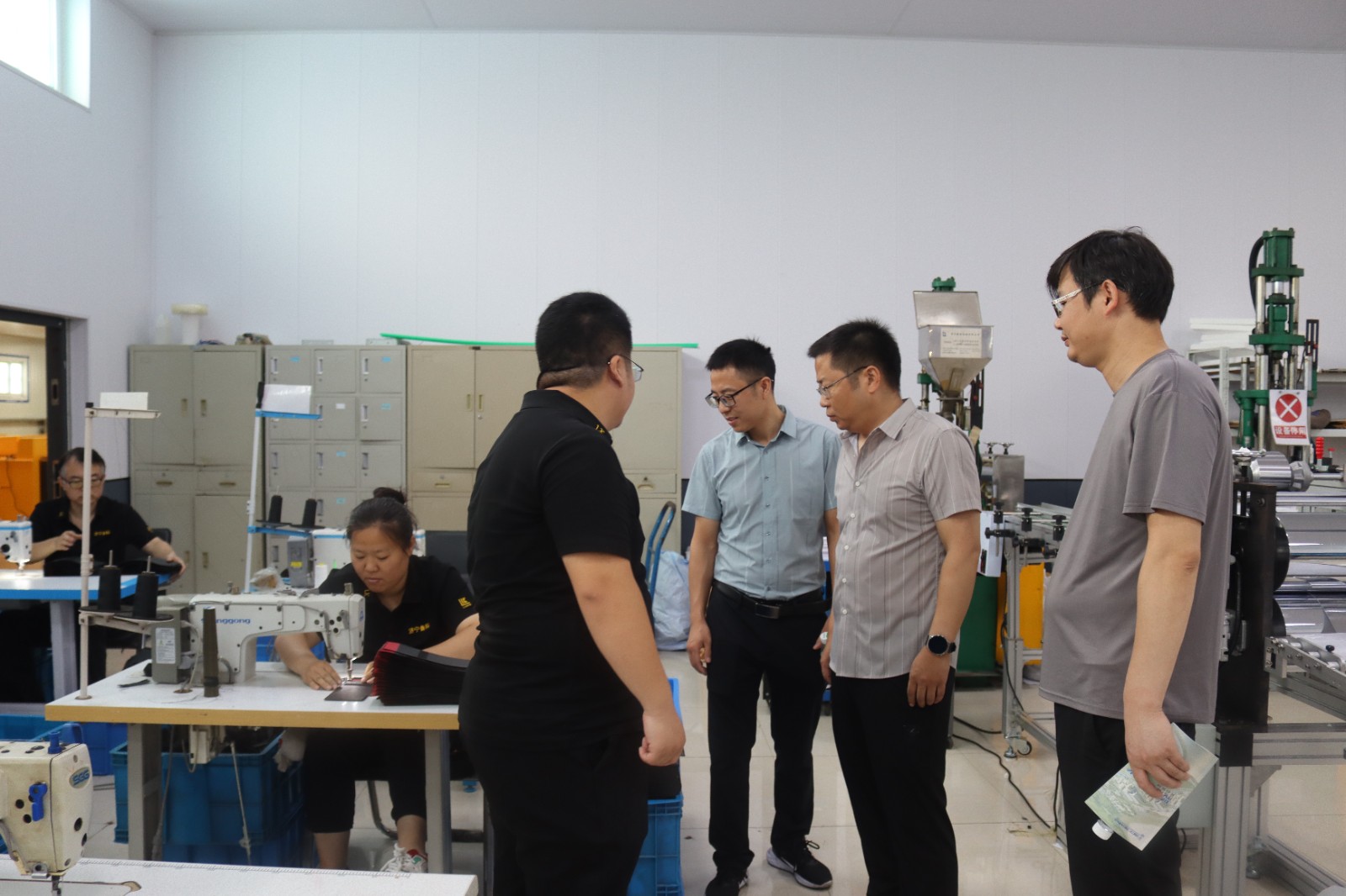 亚洲精品久久一区二区三区