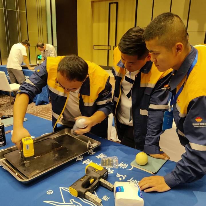 亚洲精品久久一区二区三区