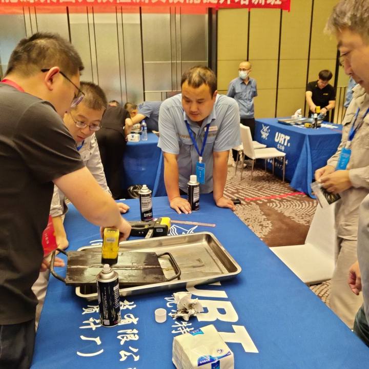 亚洲精品久久一区二区三区