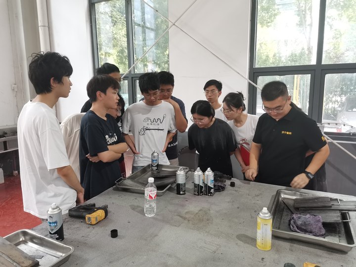 亚洲精品久久一区二区三区