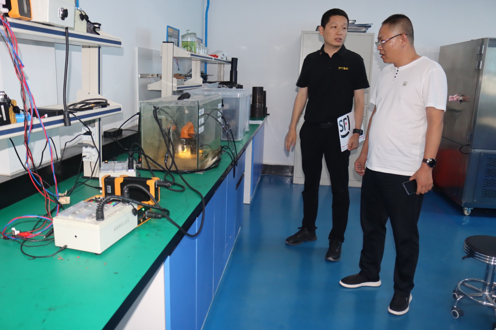 亚洲精品久久一区二区三区