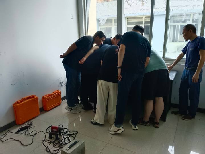 亚洲精品久久一区二区三区