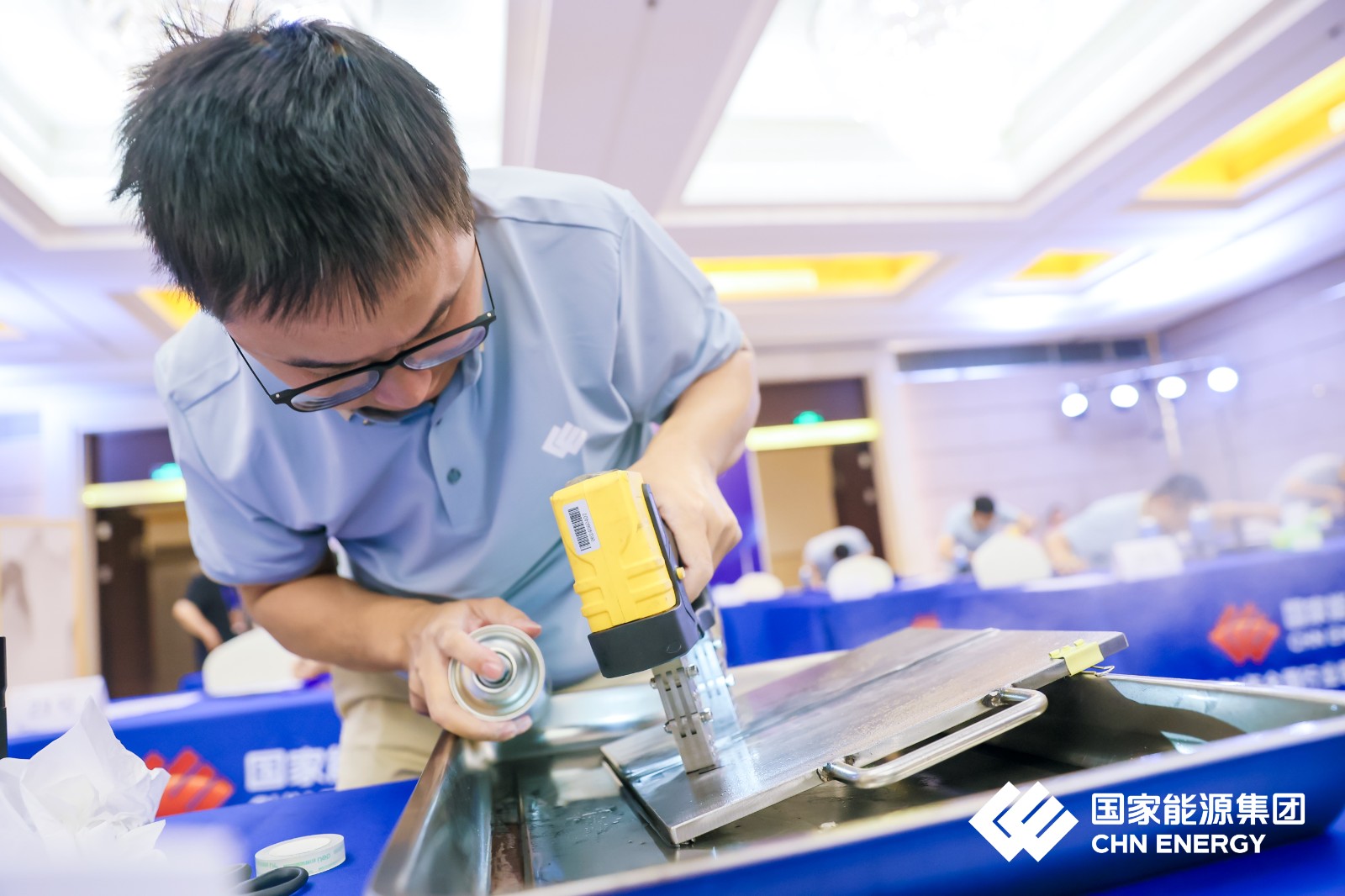 亚洲精品久久一区二区三区