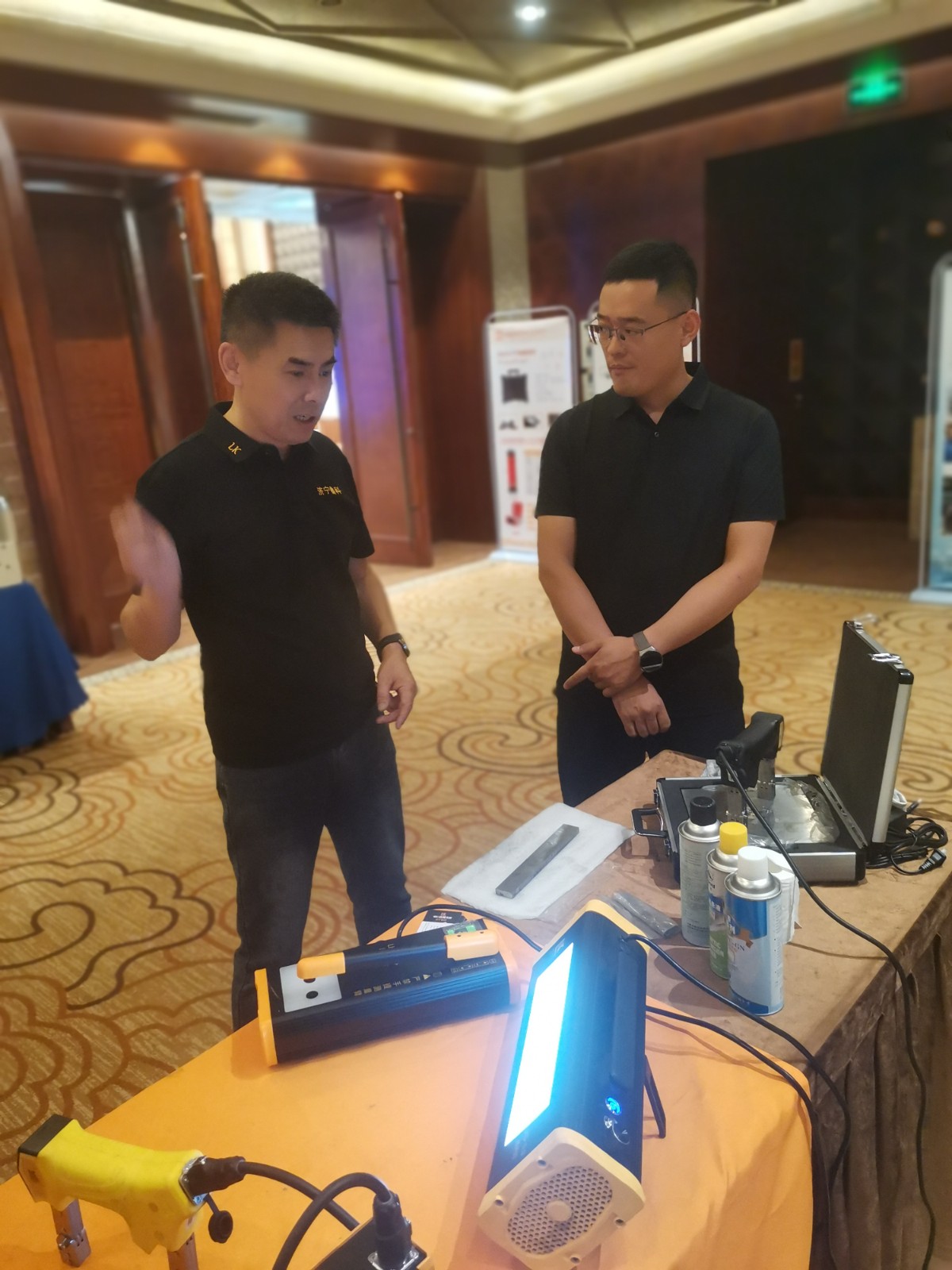 亚洲精品久久一区二区三区