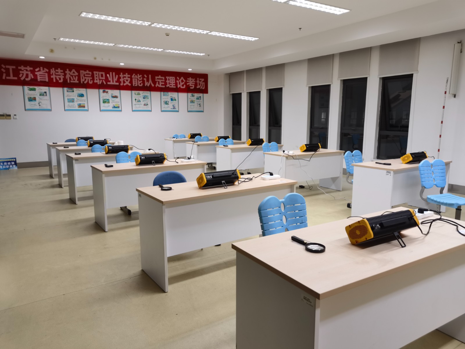 亚洲精品久久一区二区三区