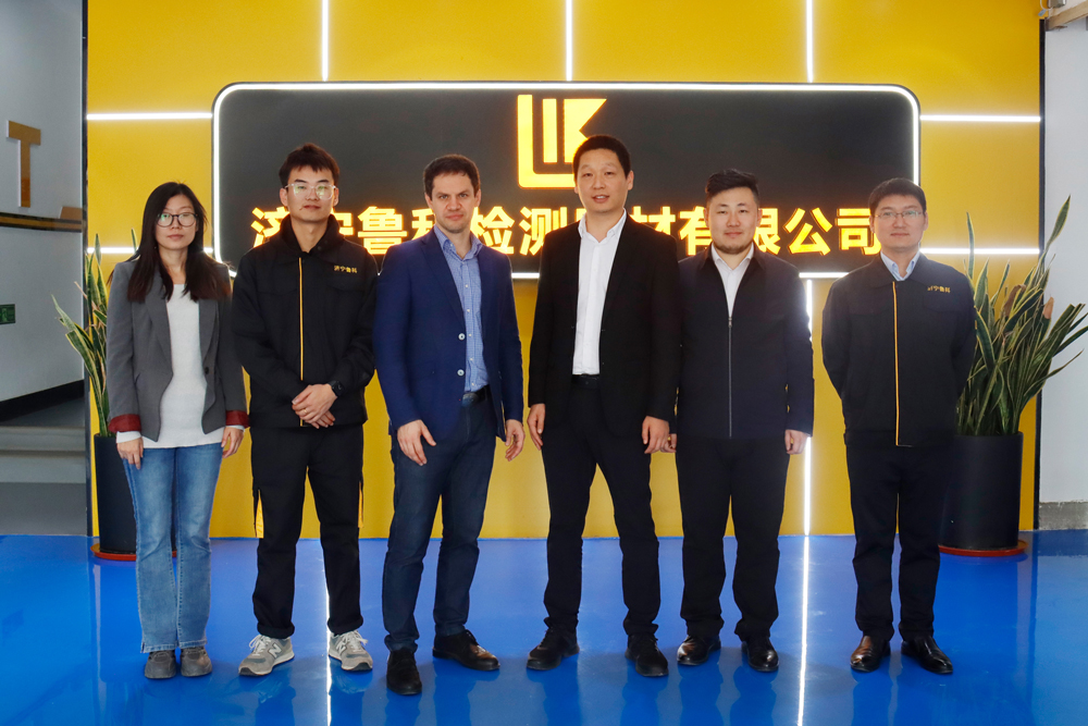 亚洲精品久久一区二区三区