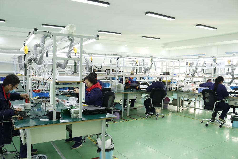 亚洲精品久久一区二区三区