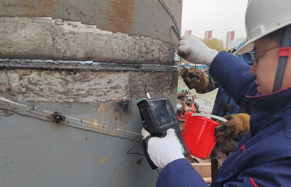 亚洲精品久久一区二区三区