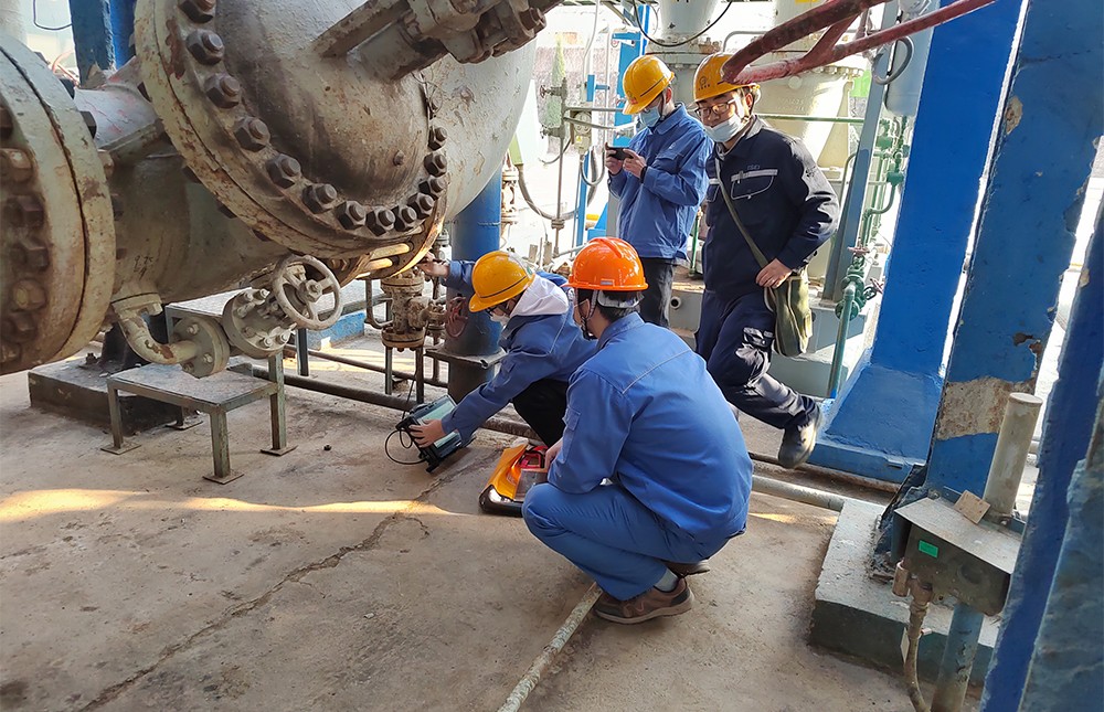 亚洲精品久久一区二区三区