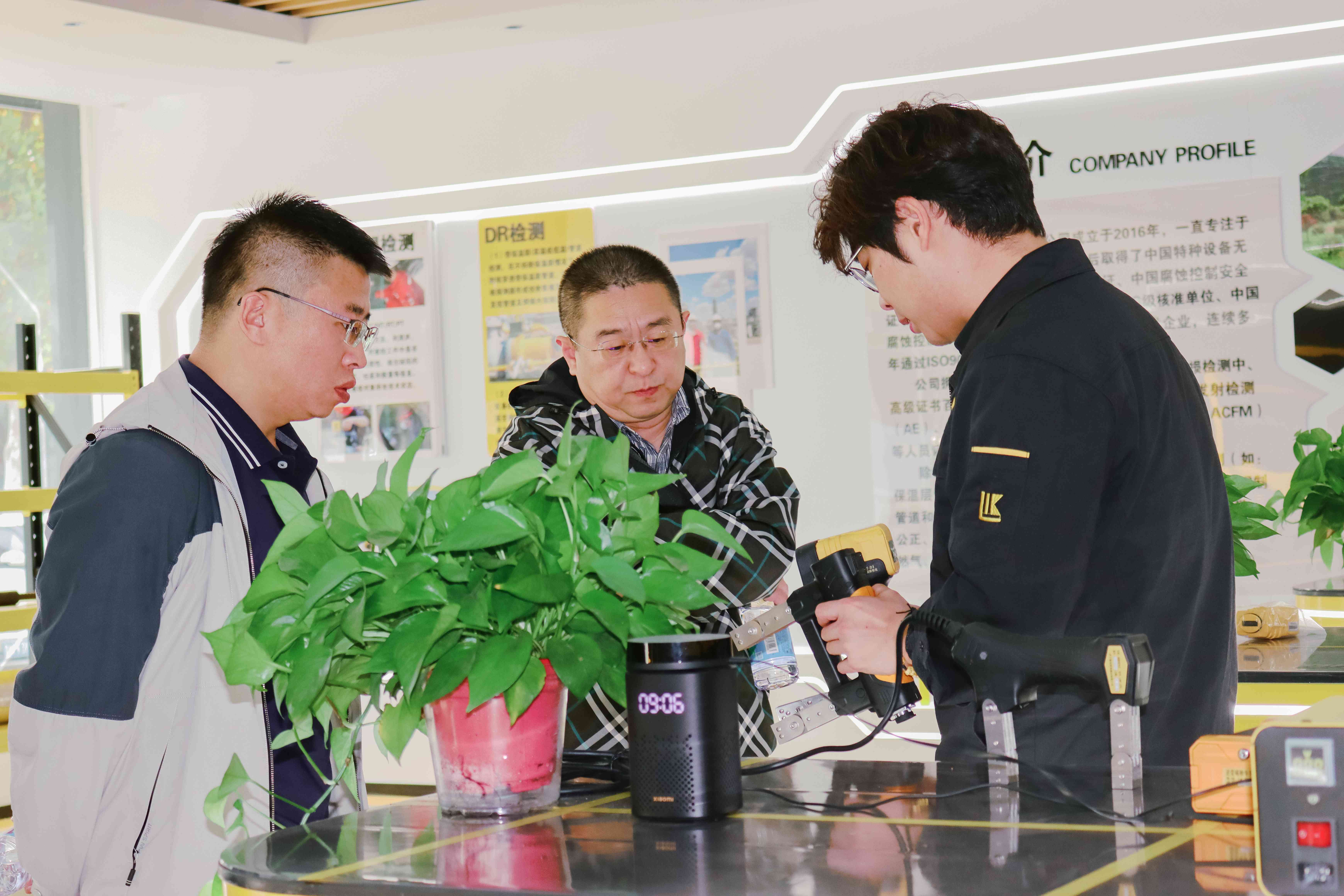 亚洲精品久久一区二区三区