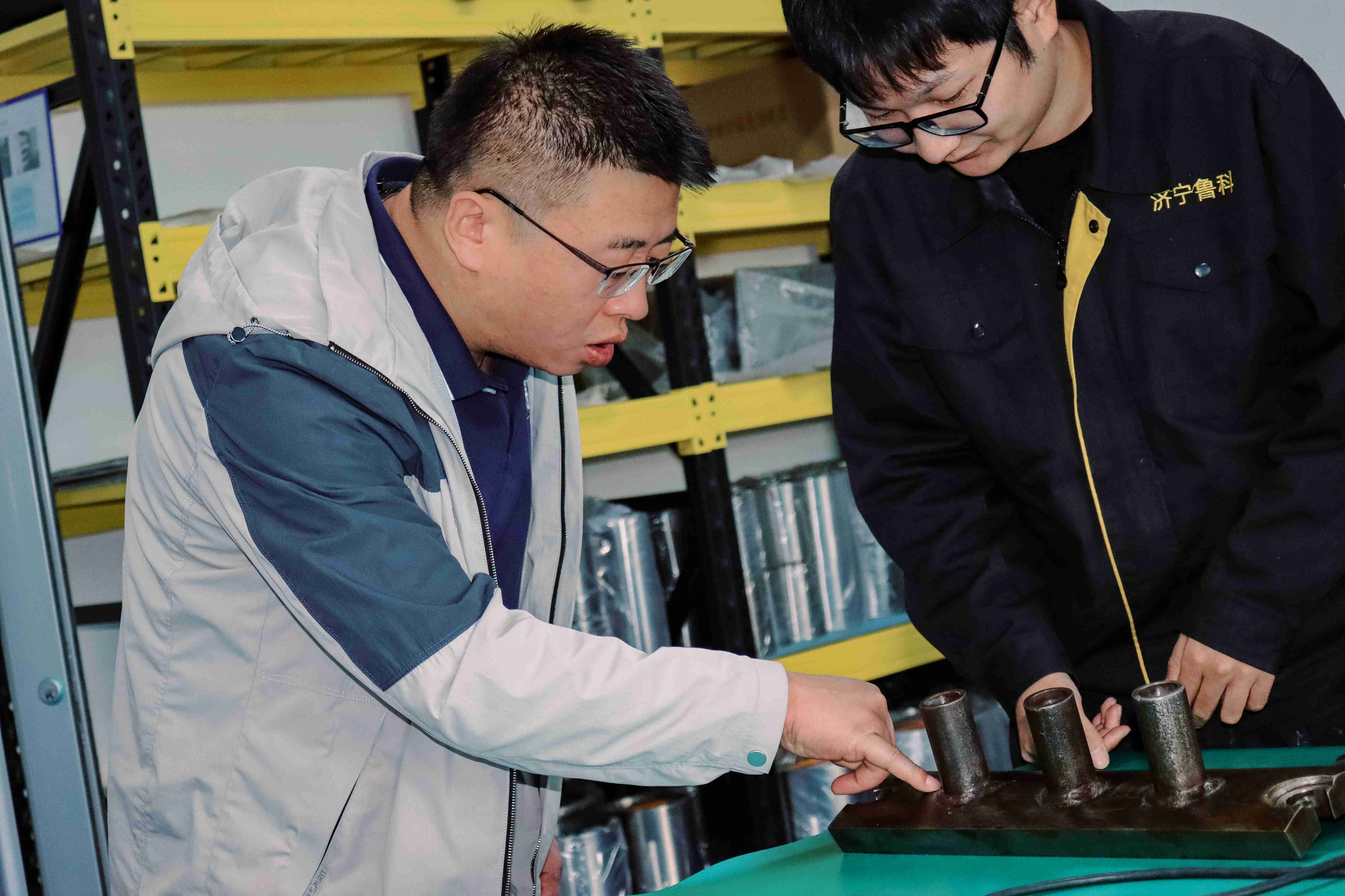 亚洲精品久久一区二区三区