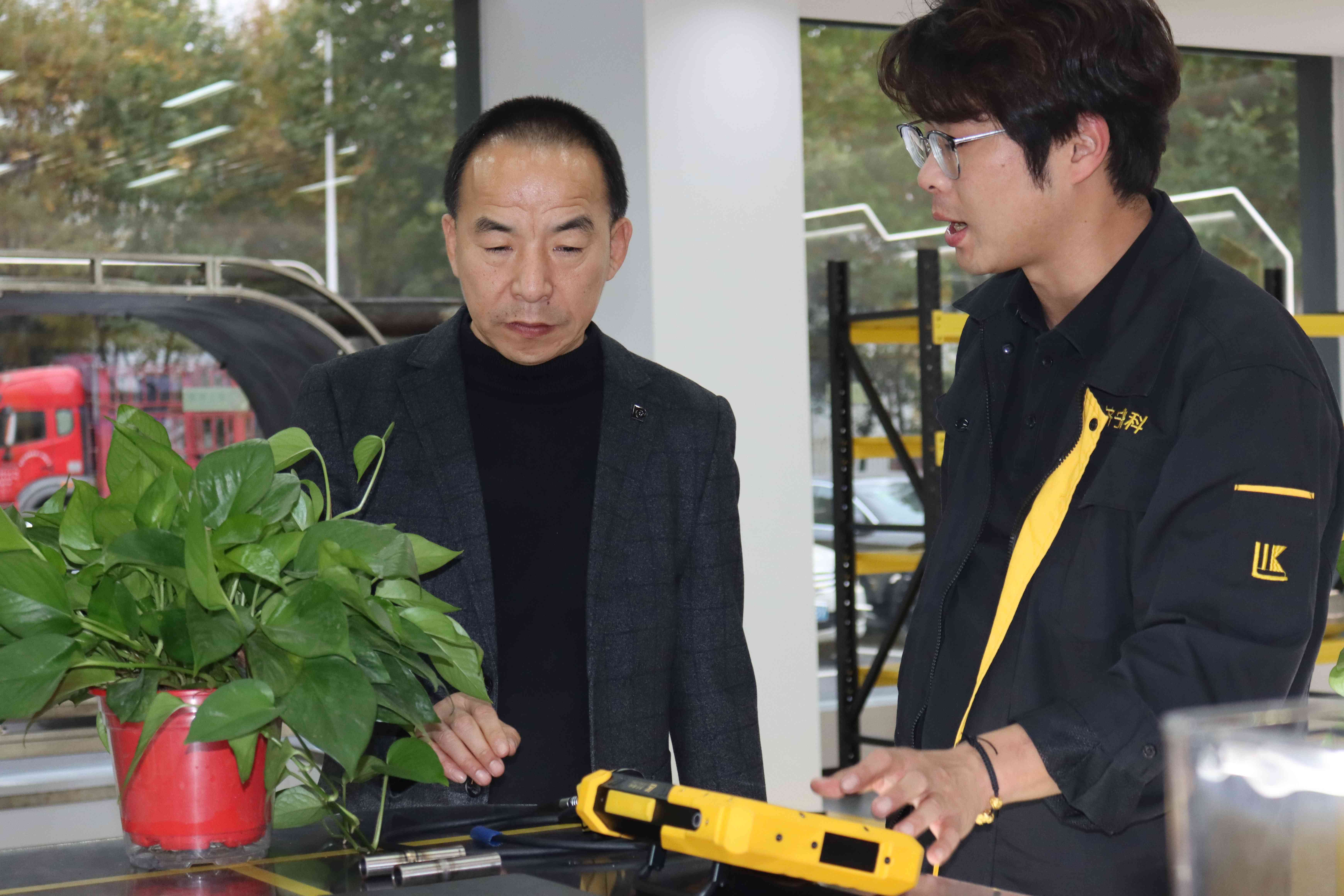 亚洲精品久久一区二区三区