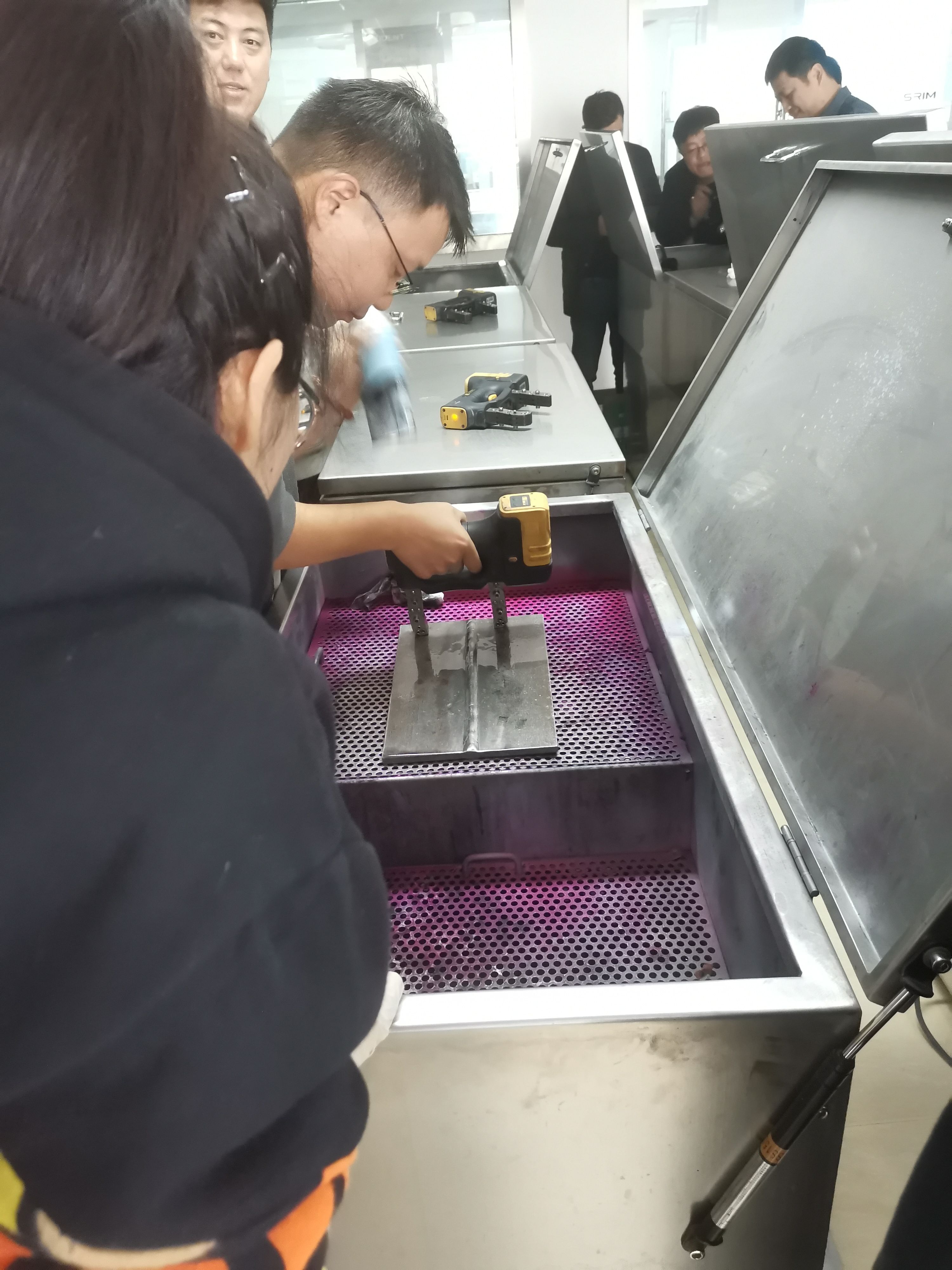 亚洲精品久久一区二区三区