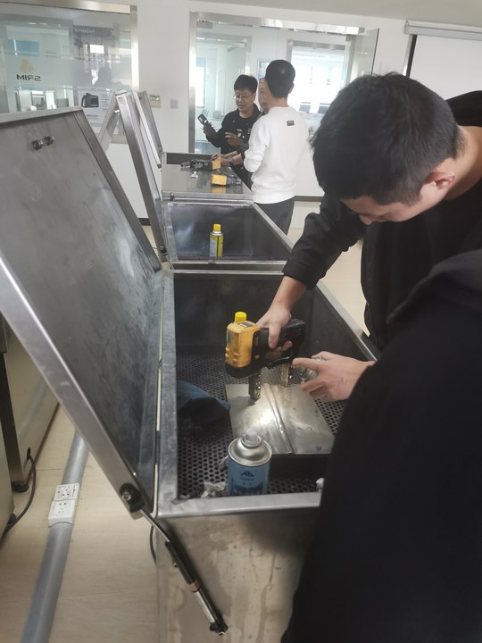 亚洲精品久久一区二区三区