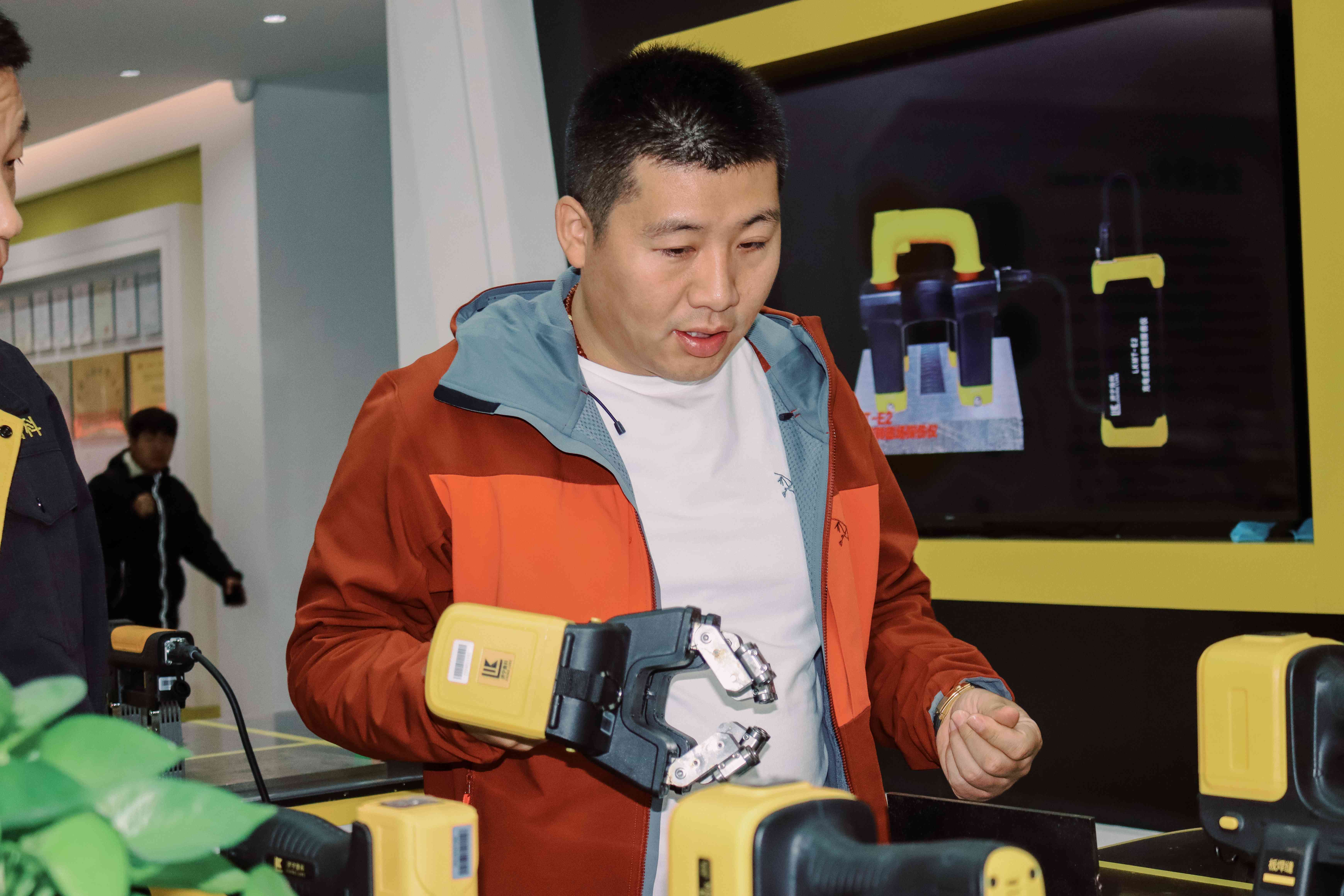 亚洲精品久久一区二区三区