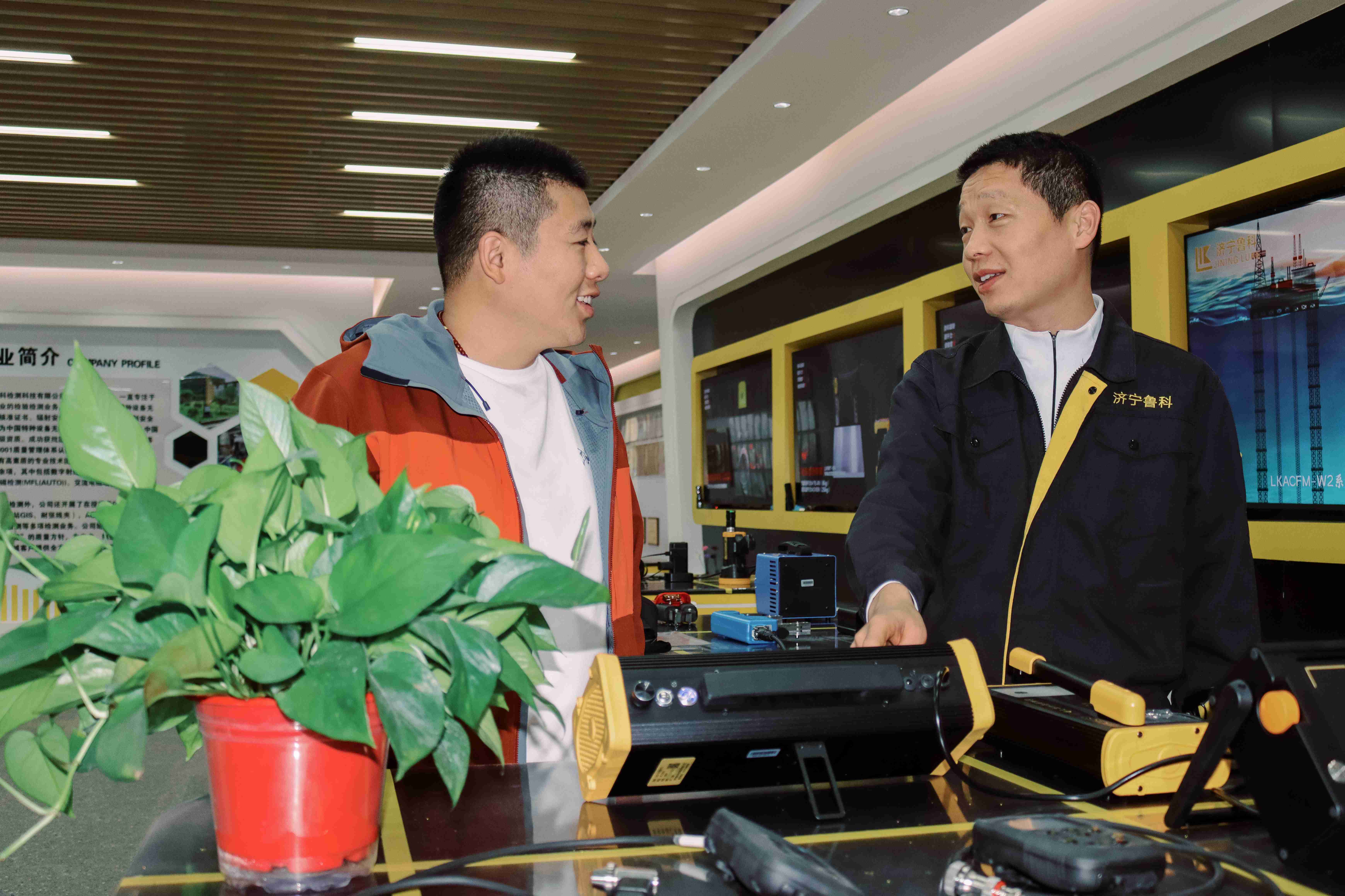 亚洲精品久久一区二区三区