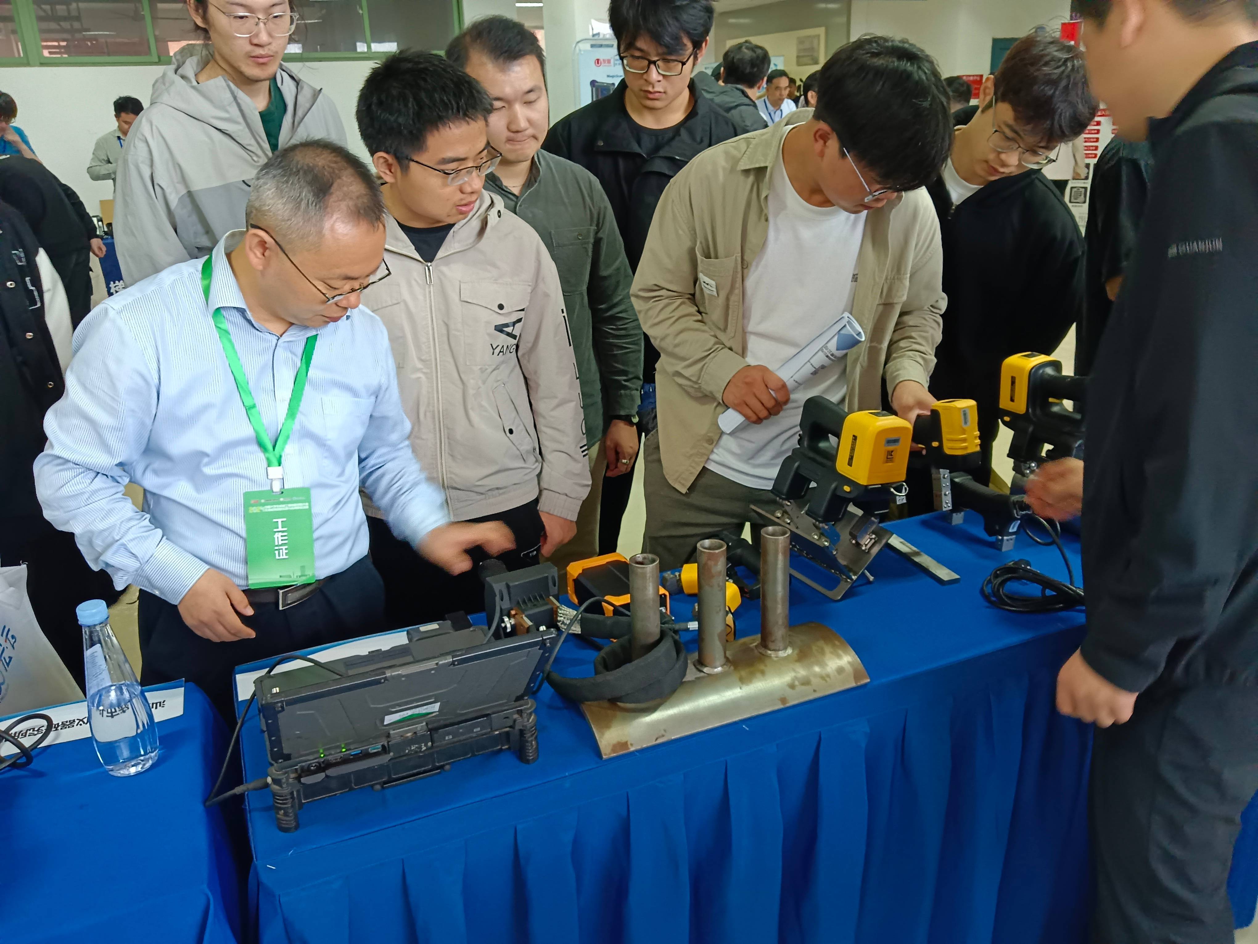 亚洲精品久久一区二区三区