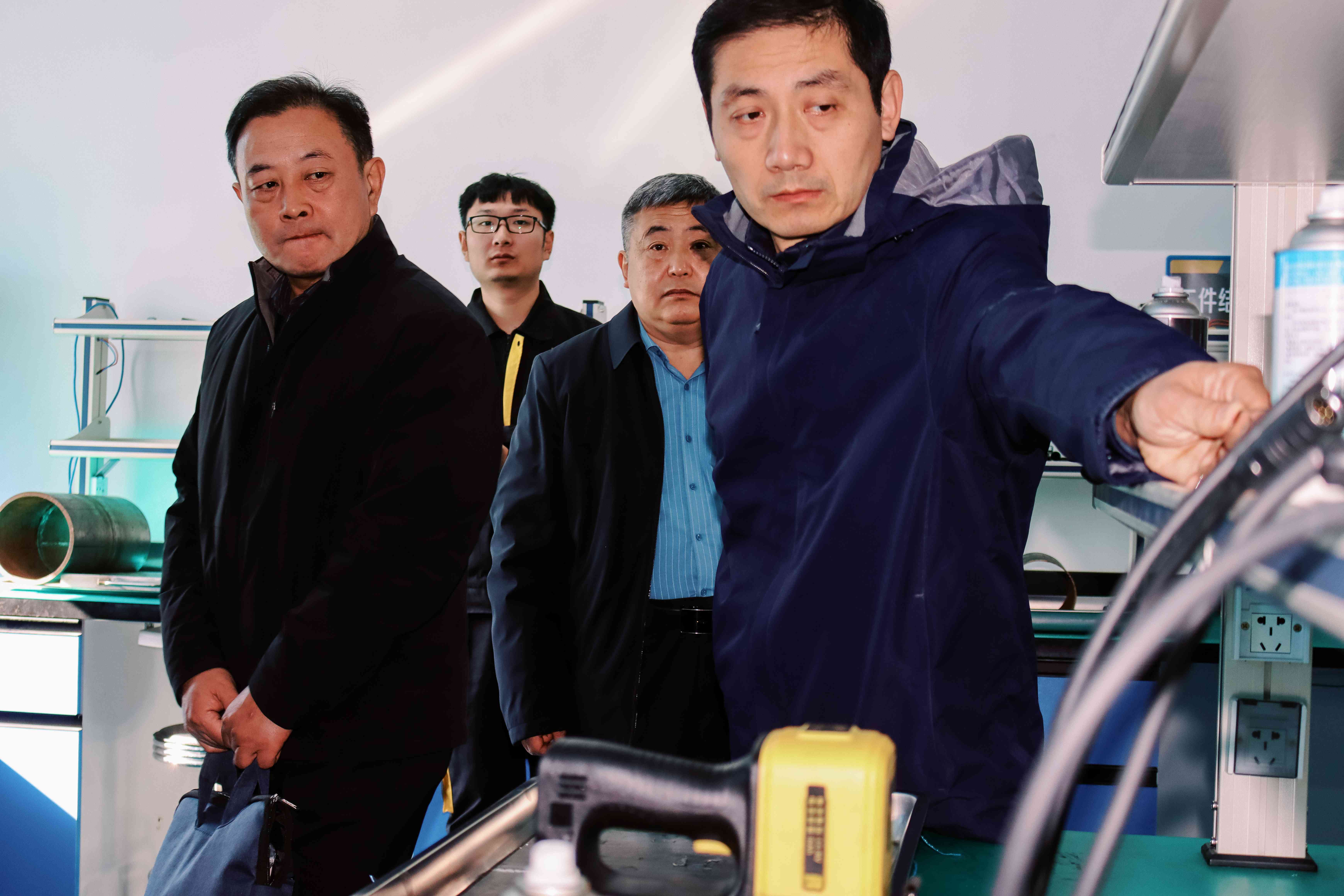 亚洲精品久久一区二区三区