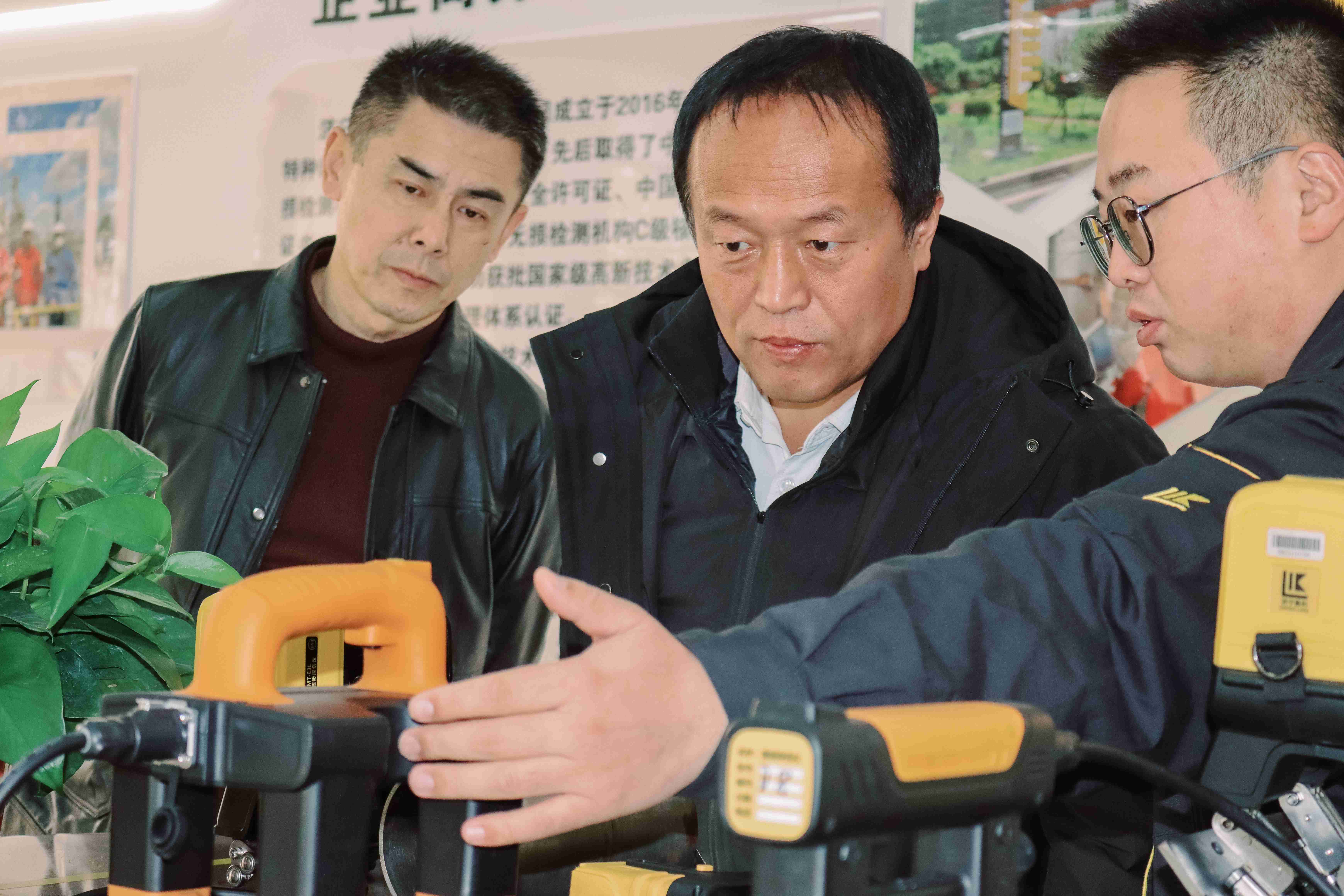 亚洲精品久久一区二区三区