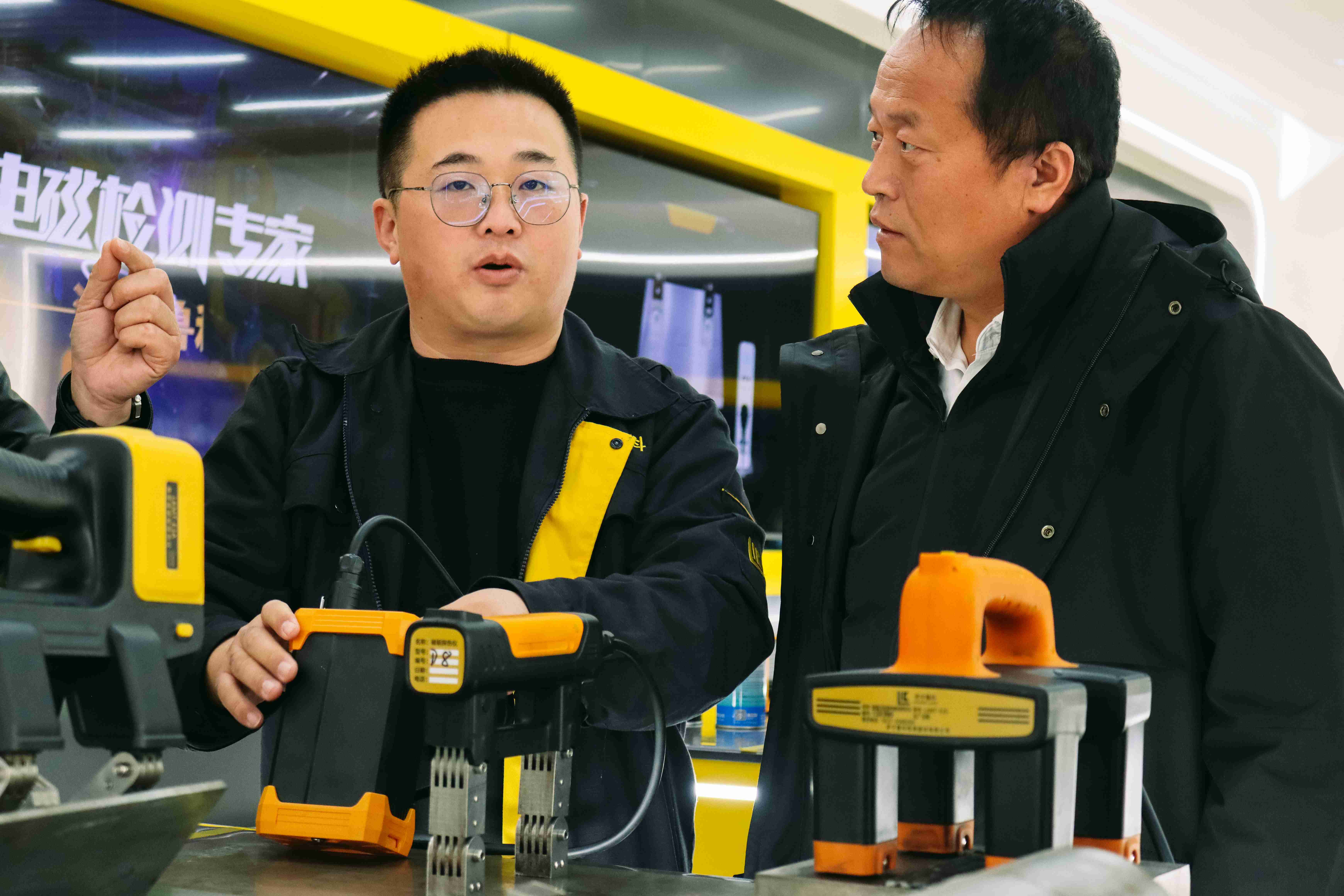 亚洲精品久久一区二区三区