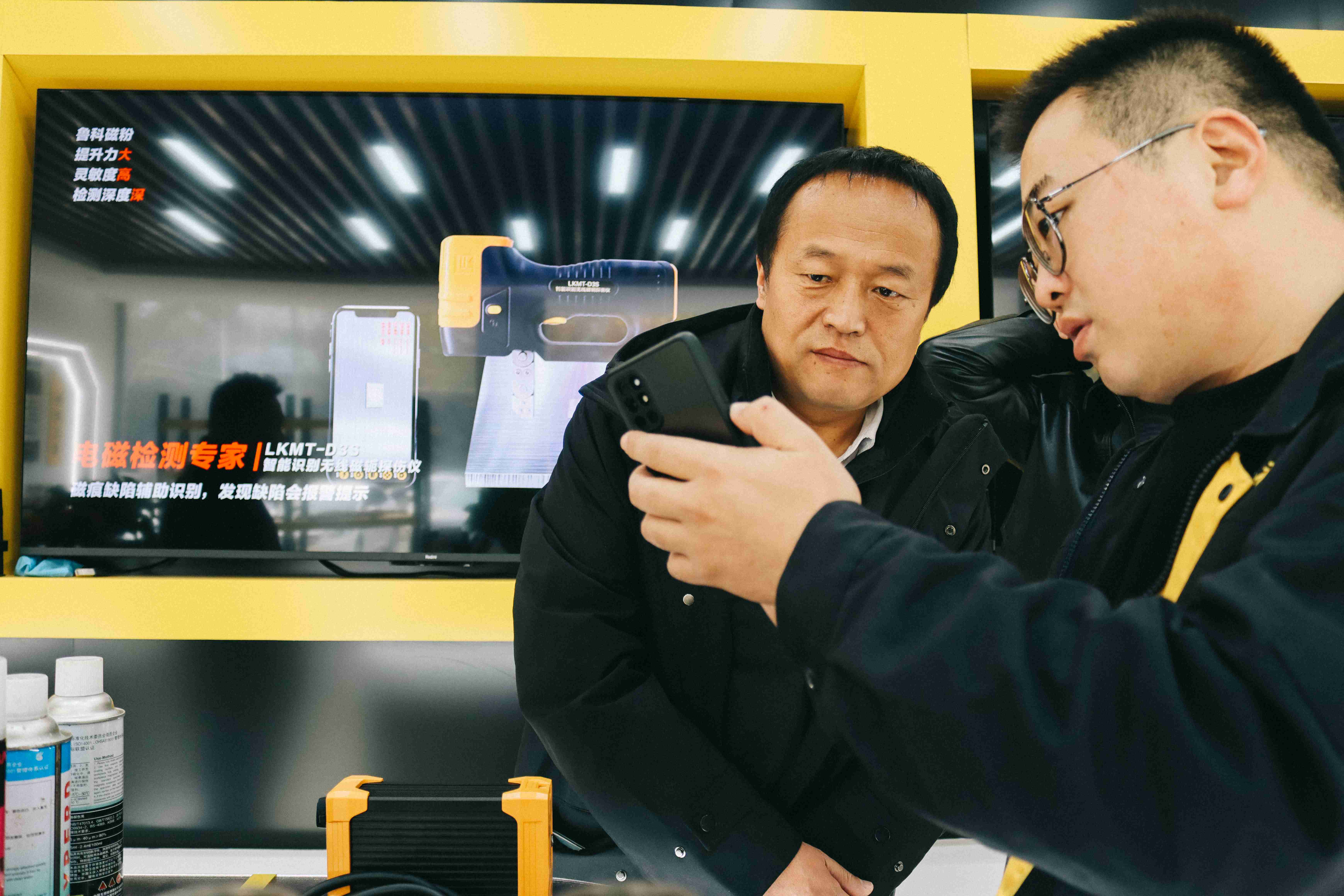 亚洲精品久久一区二区三区