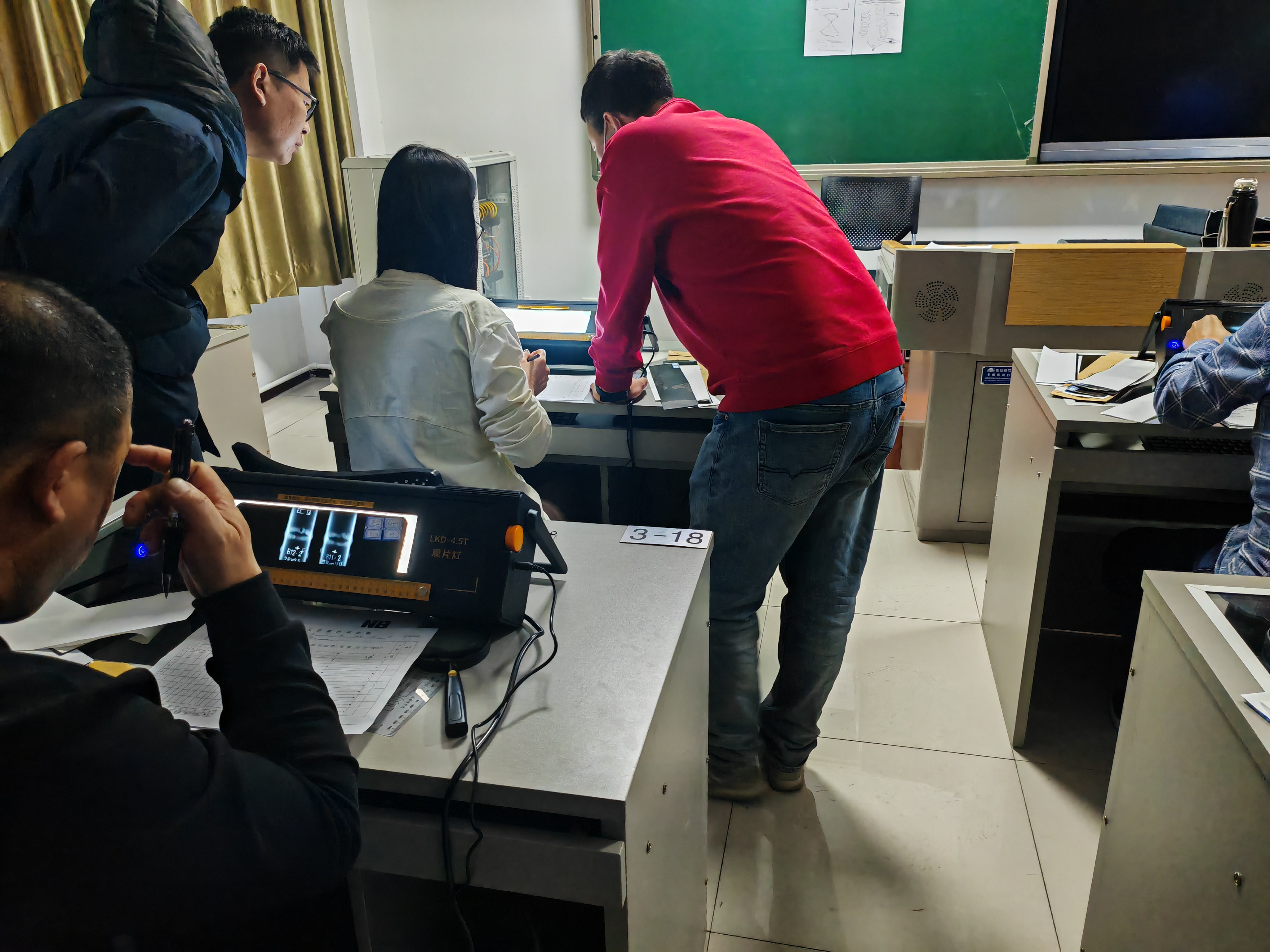 亚洲精品久久一区二区三区